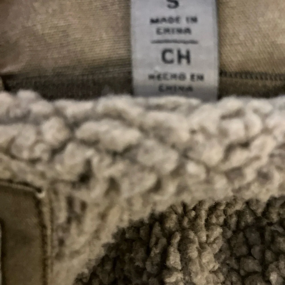 Levi’s canvas jacket with fleece lining and quotes arms Small Silver label